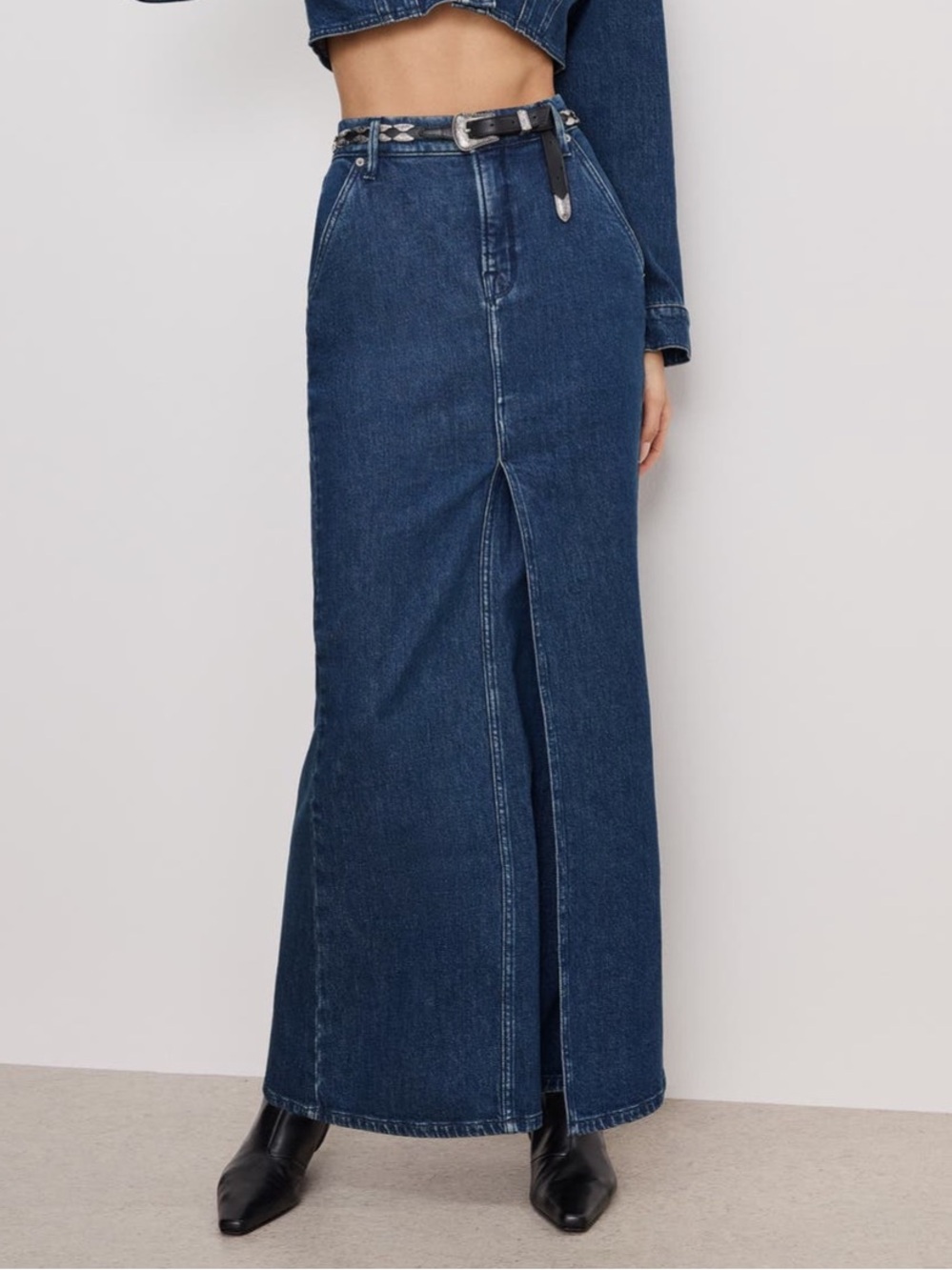 GOOD AMERICAN Fit and Flare Denim Maxi Skirt with Front Slit - Dark Blue